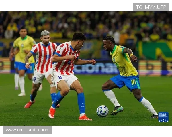 巴拉圭队关键球员近期表现稳健，攻防两端作用显著